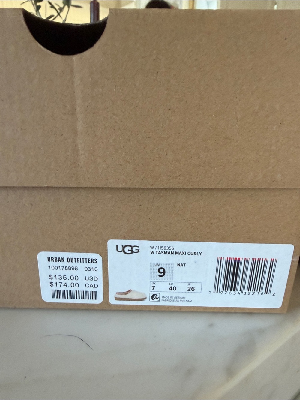 UGG Tasman Maxi Curly Size 9 NWT - Picture 2 of 6